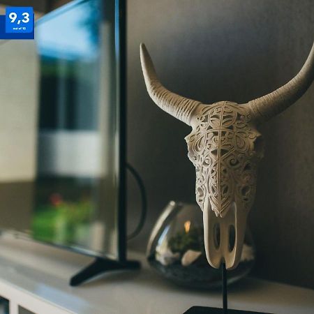 Le Petit Roi - Standingplace 르 슈네 외부 사진